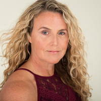 Iris Jamahl Dunkle